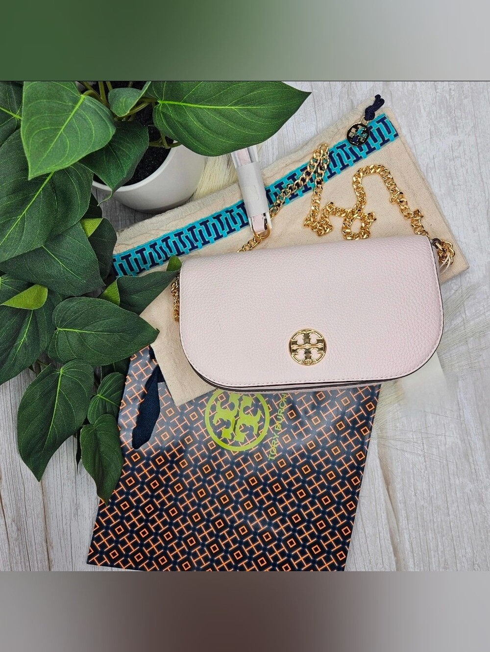 Tory Burch delicate pink Chelsea Pebbled leather convertible shoulder Crossbody
